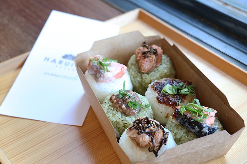 【テイクアウト】おむすび・から揚げ・パンケーキ!オンラインストアで注文OK!